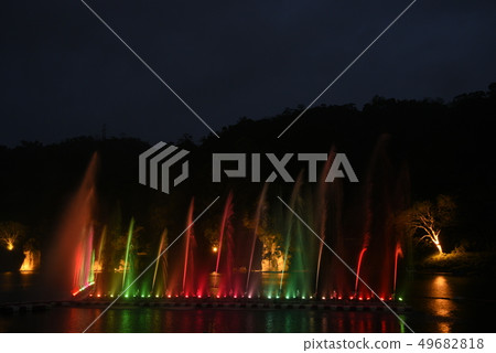 新店碧潭水舞 49682818