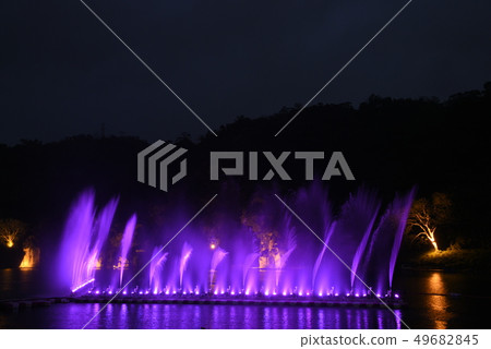 New store Bitan water dance 49682845