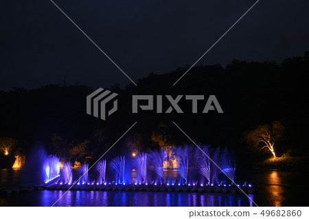 新店碧潭水舞 49682860