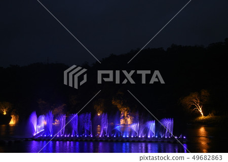 新店碧潭水舞 49682863