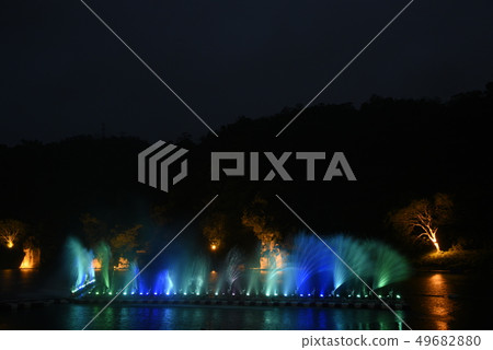 新店碧潭水舞 49682880