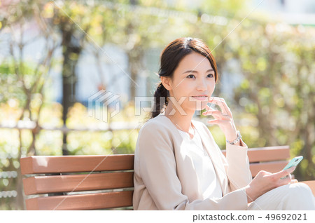 職業女性 49692021