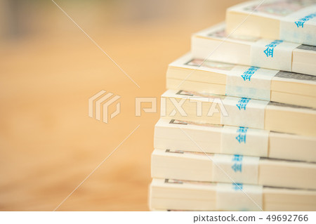 錢大錢搖錢銀行雇主金融經濟一萬日元十一萬日元錢包日元日元日元100萬日元百萬日元 錢大錢搖錢銀行雇主金融經濟一萬日元十一萬日元錢包日元日元日元100萬日元百萬日元 49692766