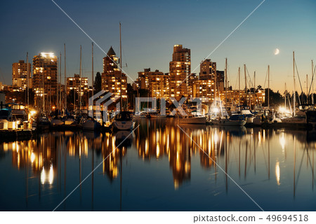 Vancouver 49694518