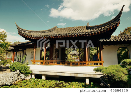 Sun Yat-Sen Garden 49694529