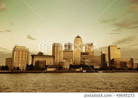 London Canary Wharf 49695233
