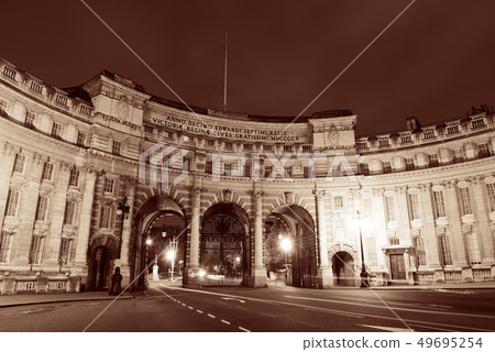 Admiralty Arch London Admiralty Arch London 49695254