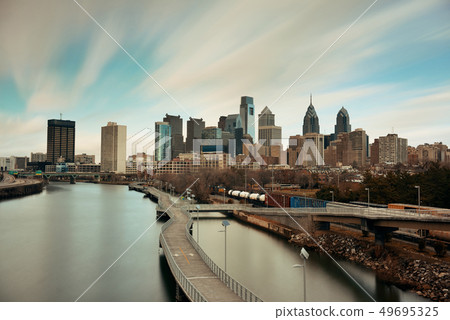 Philadelphia Skyline 49695325