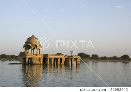Chhatri in the middle of Gadisar Lake, Jaisalmer Chhatri in the middle of Gadisar Lake, Jaisalmer 49698443
