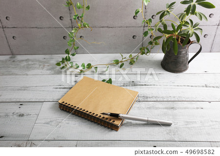 Ring note and pen Ring note and pen 49698582