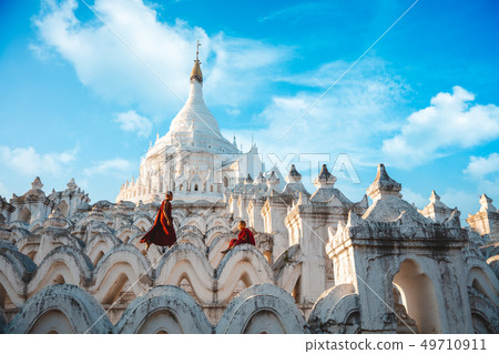 Mingun Pahtodawgyi 49710911