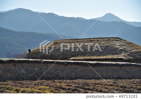 Landscape of Andong and River Maul where traditional houses line up [Korea, Andong] 49713281