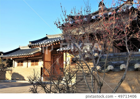 World Heritage / Andong, River Traditional Architecture in Korea [Andong, Korea] 49713406