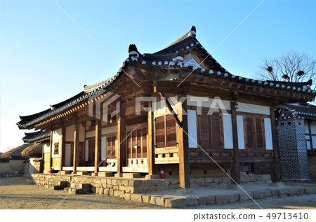 World Heritage / Andong, River Traditional Architecture in Korea [Andong, Korea] 49713410