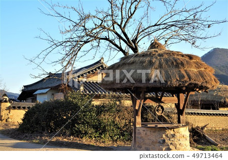 Landscape of Andong and River Maul where traditional houses line up [Korea, Andong] 49713464