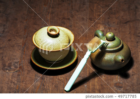 empty teapot brush wooden sharp table nobody empty teapot brush wooden sharp table nobody 49717785