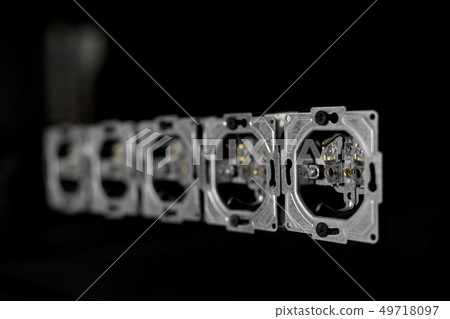 Five outlets in line, disassembled and mounted in 49718097