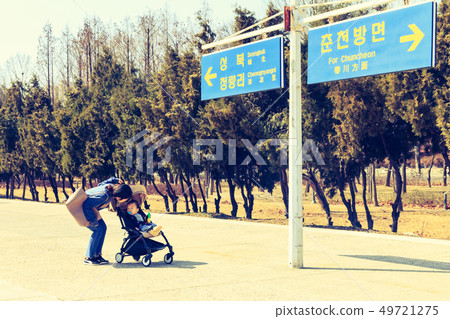 Kugo畫廊(Hwarangdae站)平台景觀 Kugo畫廊(Hwarangdae站)平台景觀 49721275