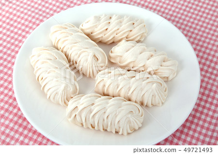 meringue meringue 49721493