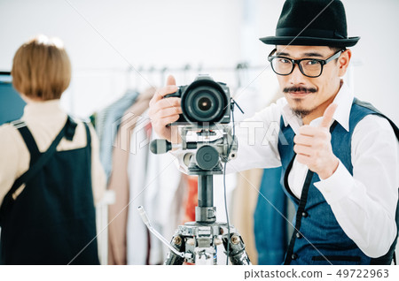 Creative Photographer Creative Photographer 49722963