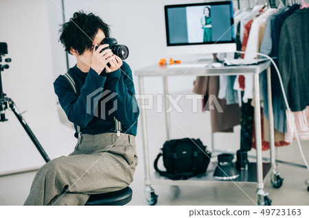 Creative Photographer Creative Photographer 49723163
