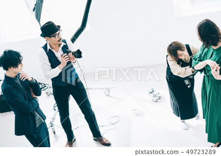 Creative Photographer Creative Photographer 49723289