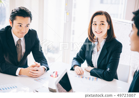 員工召開會議 49723807