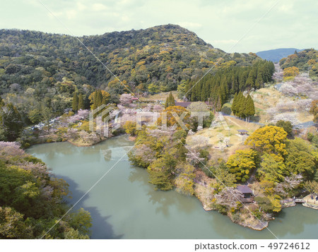 From the sky of Kanonigaike Park 49724612