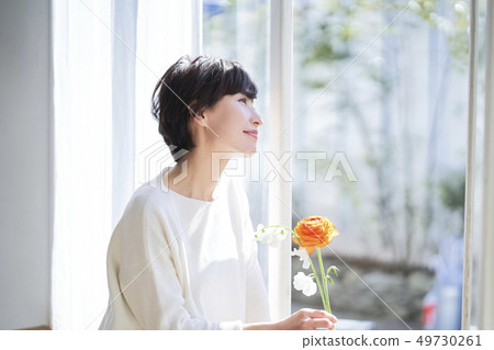 Female portrait 49730261