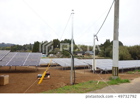 太陽能發電廠建築工地 太陽能發電廠建築工地 49732792