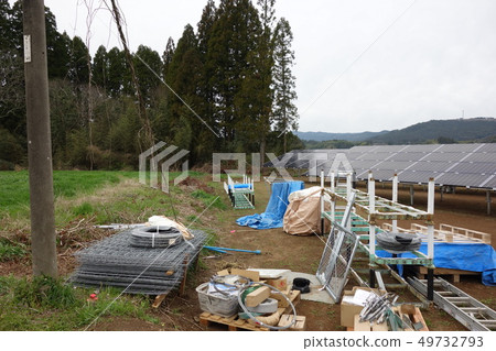 太陽能發電廠建築工地 太陽能發電廠建築工地 49732793