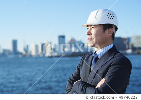 中間商人建築藍天 中間商人建築藍天 49746222