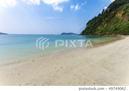 船漂浮Ida海灘 49749062