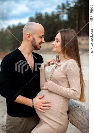 Lovely young future parents Lovely young future parents 49749666