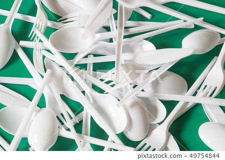 disposable plastic cutlery, forbidden in EU 49754844