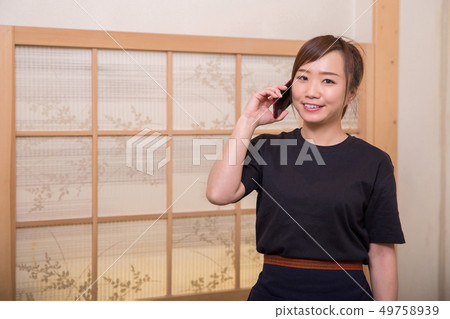酒館工作人員致電 酒館工作人員致電 49758939