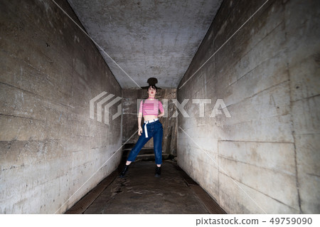 女舞者 49759090