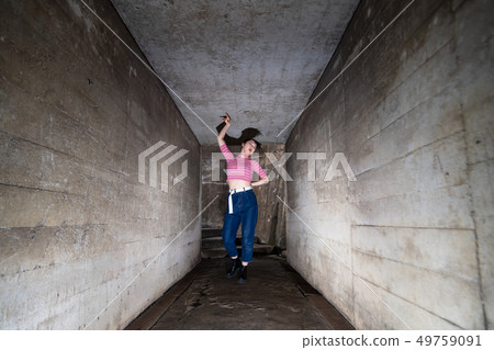 女舞者 49759091