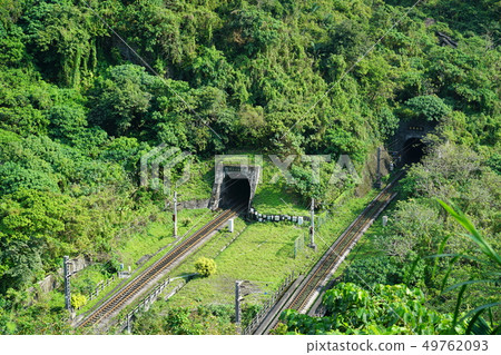 花蓮的性質包圍的鐵路 花蓮的性質包圍的鐵路 49762093