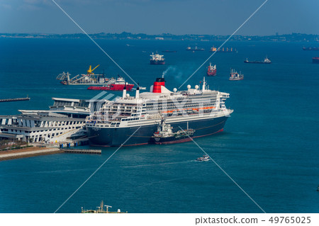 A luxury passenger ship at the harbor in Singapore Queen Mary 2 49765025