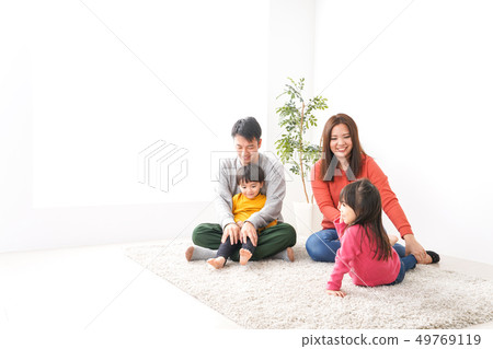 幸福的家庭 49769119