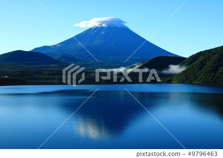 世界遺產Fujiyama Yamanashi Motohosako新鮮綠色 49796463