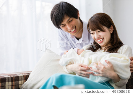 Baby and her husband and wife Baby and her husband and wife 49808638