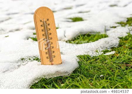 Spring is coming 49814537