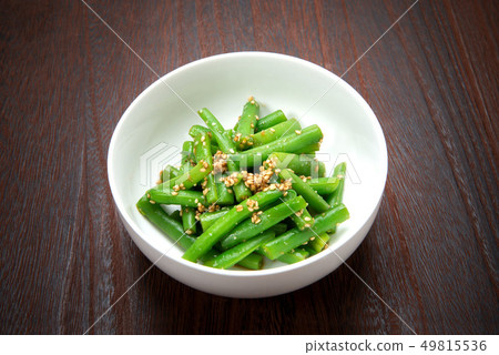 Sesame bean sprouts with sesame Sesame bean sprouts with sesame 49815536