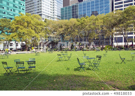 Empty Bryant Park in New York City Empty Bryant Park in New York City 49818033
