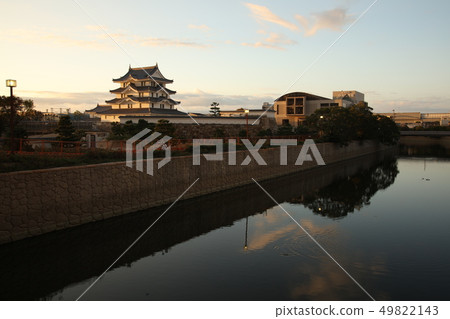 在建築期間的尼崎城堡 在建築期間的尼崎城堡 49822143