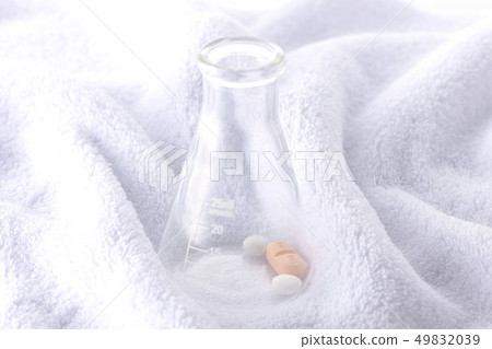 Erlenmeyer and medicine Erlenmeyer and medicine 49832039
