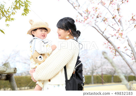 櫻桃季的父母和孩子 櫻桃季的父母和孩子 49832183