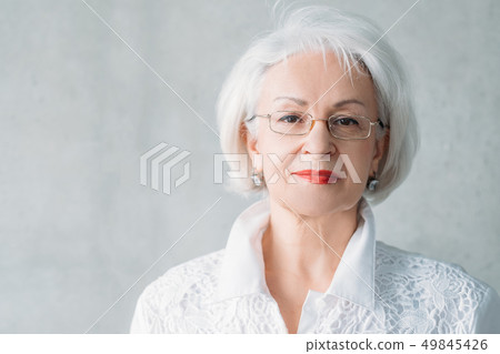 confident intelligent senior business woman 49845426